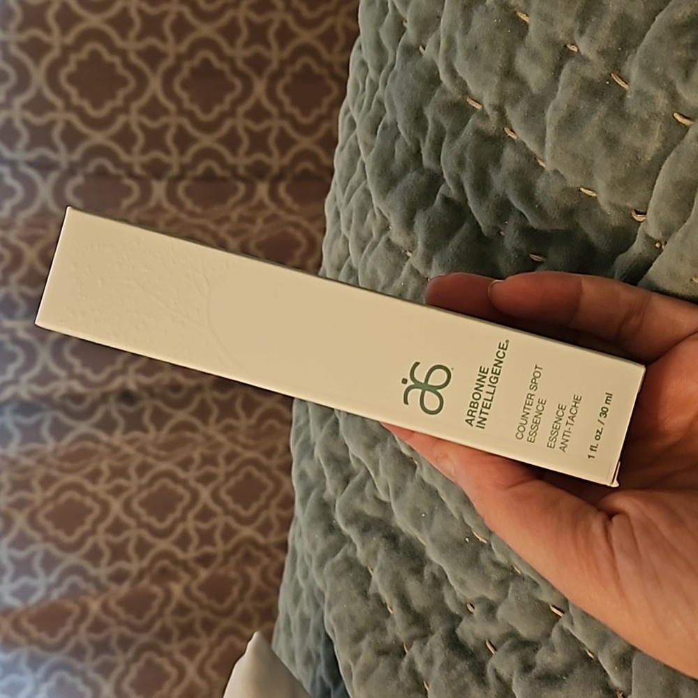 NIB, Arbonne Intelligence, Counter Spot Essence, 1 fl. oz.
